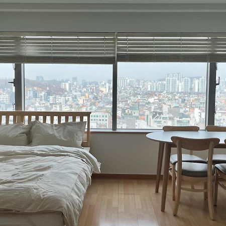 Апартаменти 1 Minute House From Hongdae Сеул Екстер'єр фото